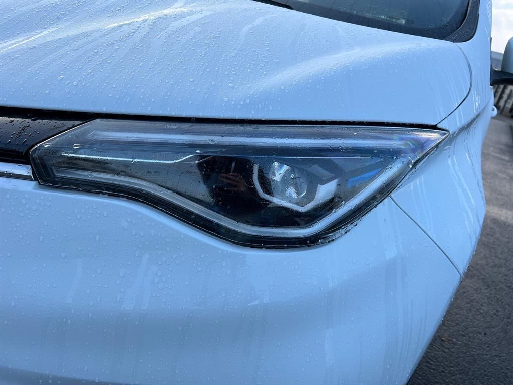 Renault ZOE Experience Z.E. 50 - Samsaru's Car Outlet