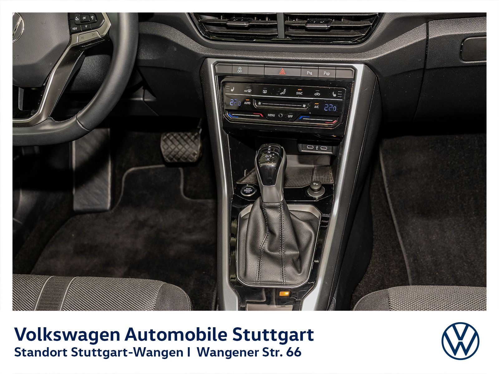 Volkswagen T-Roc Life 1.5 TSI DSG - Samsaru's Car Outlet