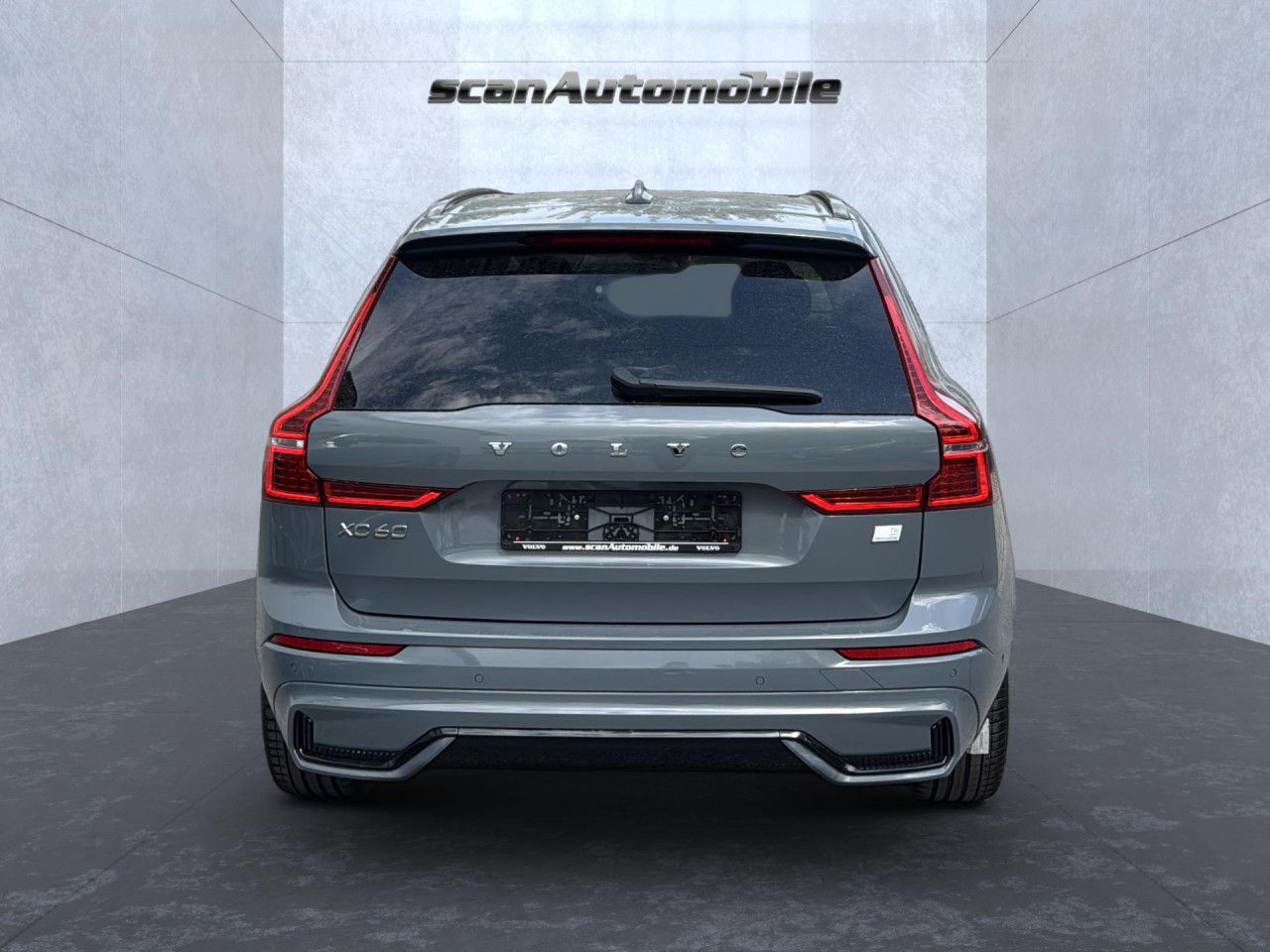 Volvo XC 60 R Design Recharge Plug-In Hybrid AWD Navi