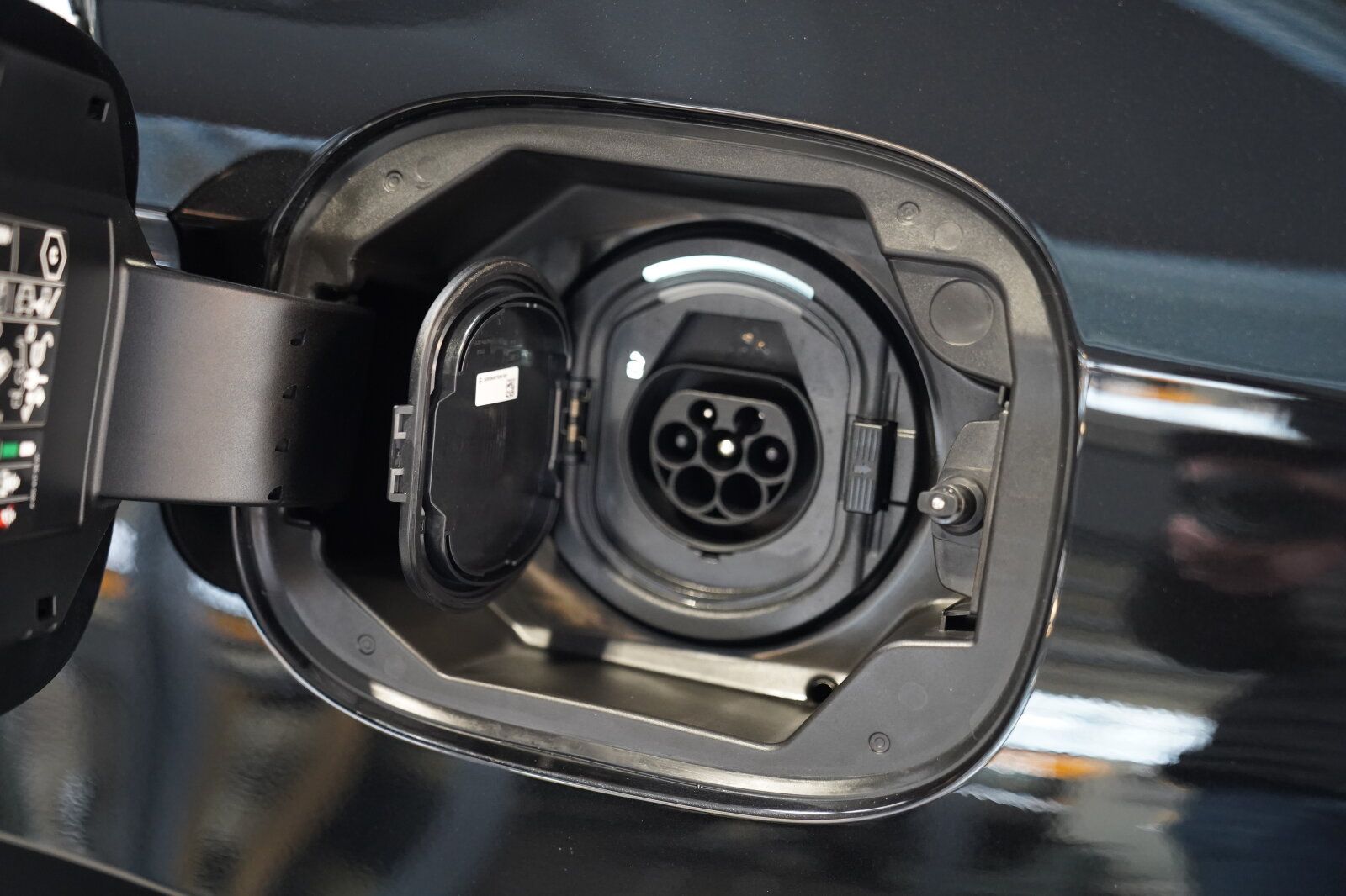Mercedes-Benz S 63 AMG E Performance Exklusiv Pano AR-Head-up