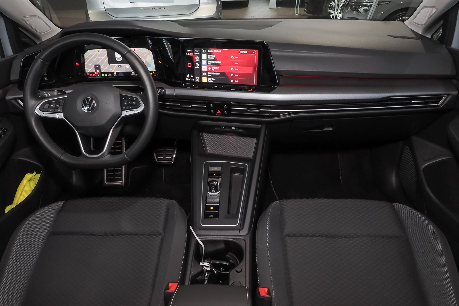 Volkswagen Golf VIII ACTIVE 2.0 l TDI DSG - Samsaru's Car Outlet