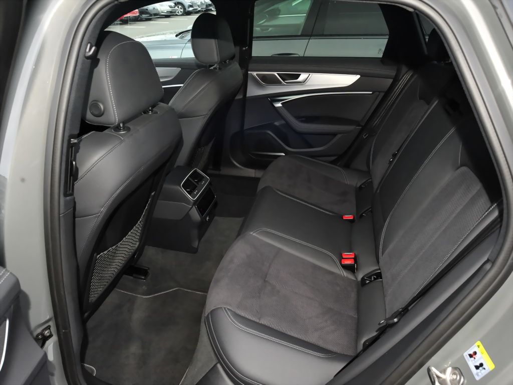Audi A6 Avant 40 TDI quattro S-line Navi Matrix Pano.
