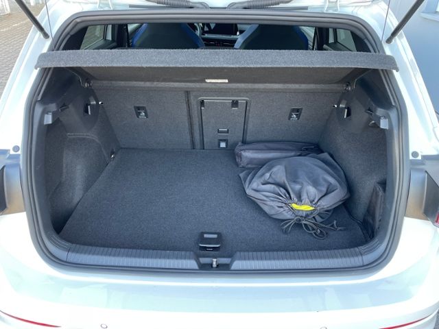 Volkswagen Golf VIII GTE 1.4 eHybrid DSG - Samsaru's Car Outlet