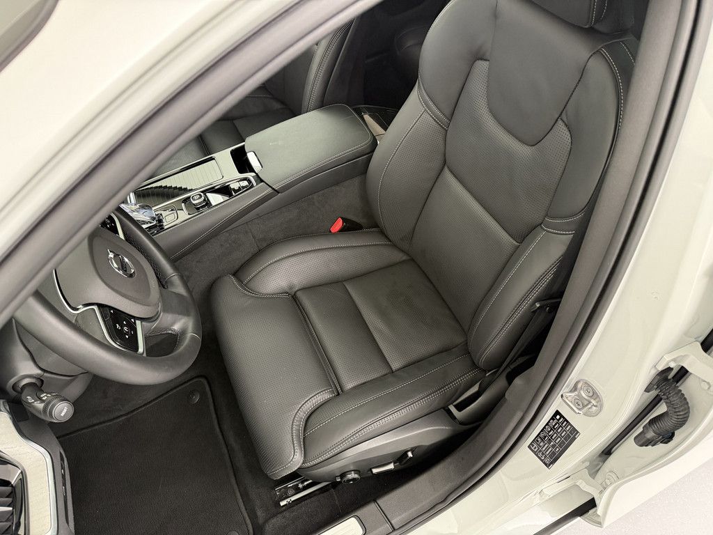 Volvo V60 T6 AWD Ultra Dark Recharge Plug-In Hybrid *A