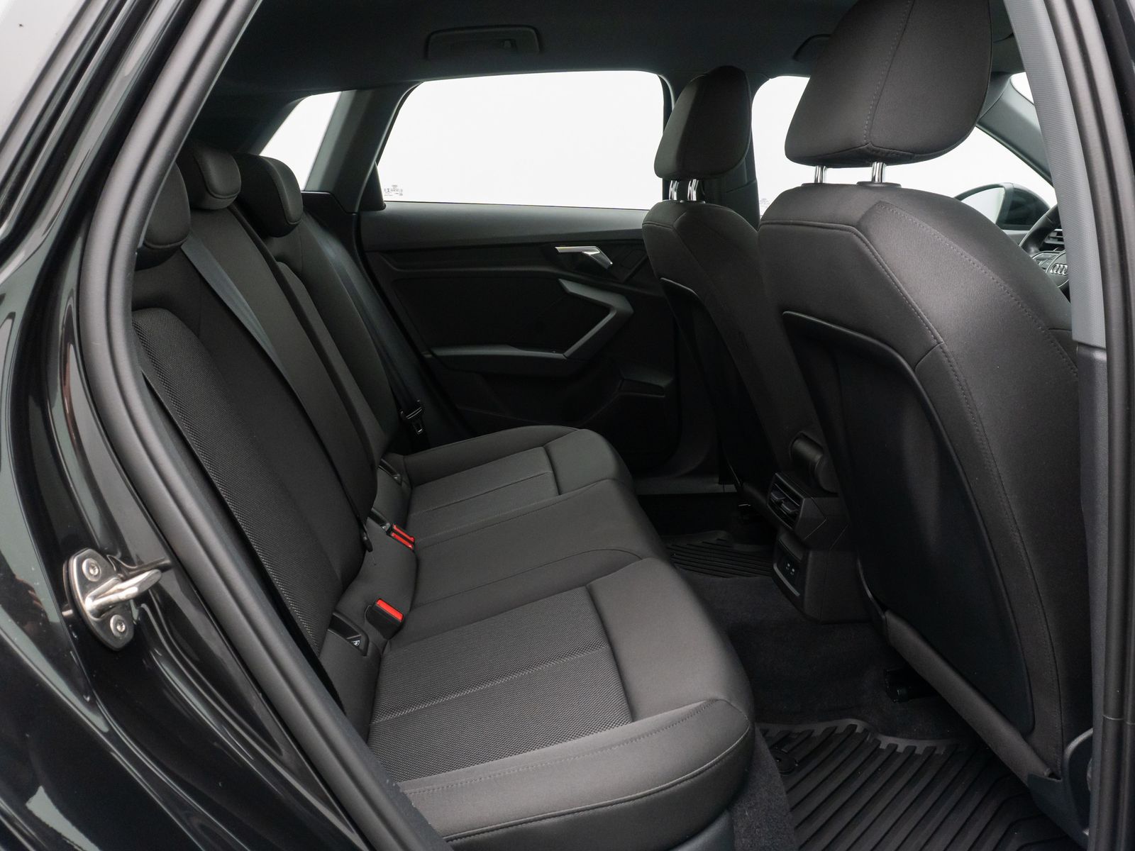 Audi A3 35 TFSI Sportback - Samsaru's Car Outlet