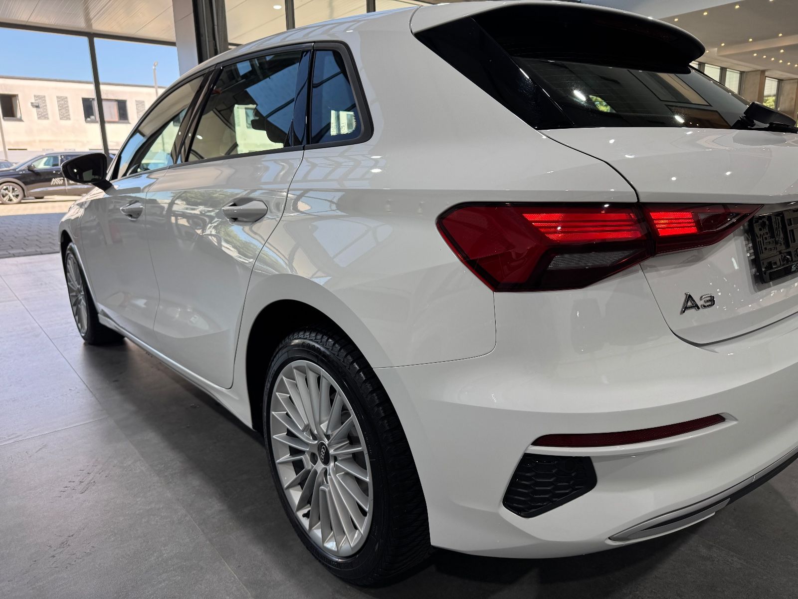 Audi A3 Sportback 40 TFSI e advanced - Samsaru's Car Outlet