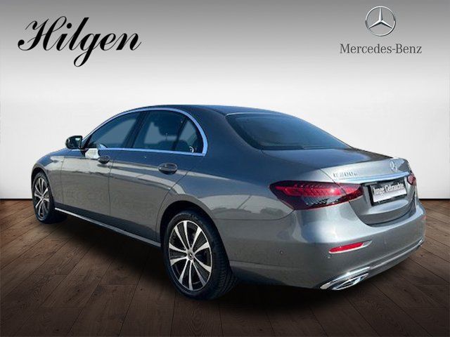 Mercedes-Benz E 300 e Avantgarde - Samsaru's Car Outlet