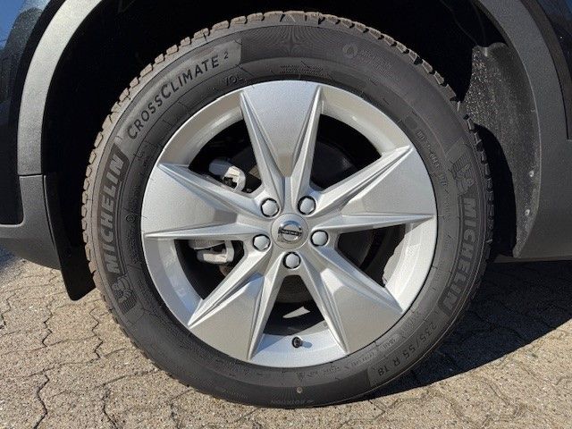 Volvo XC40 B3 (B) Core AHK/ NAVI /LED/ SHZ