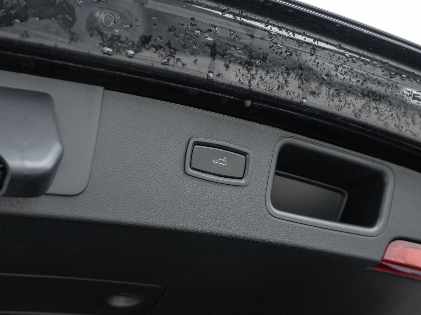 Porsche Macan - Samsaru's Car Outlet
