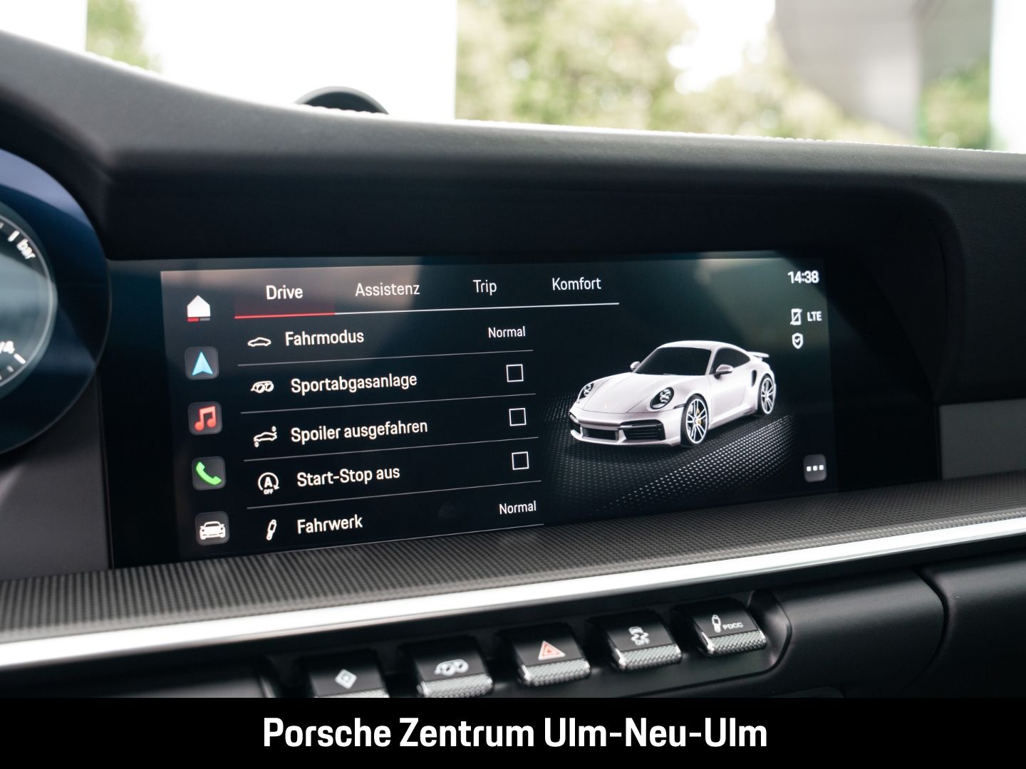 Porsche 992 911 Turbo S Pythongrün Sportabgasanlage LED