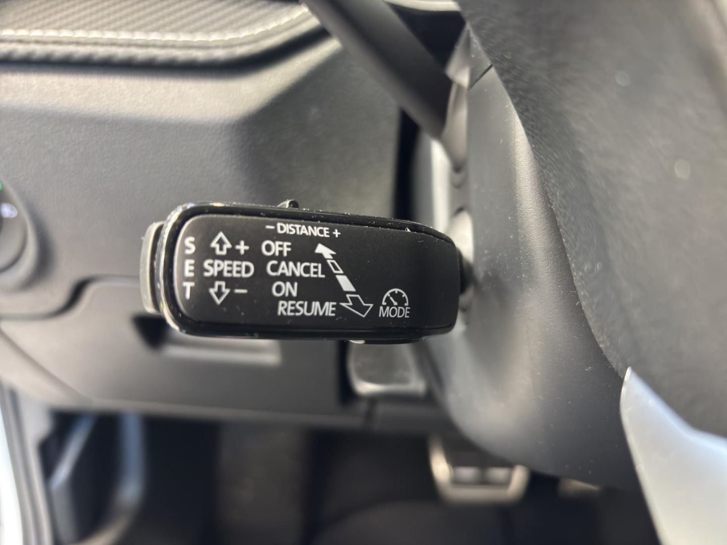 Skoda Fabia 130 1,5 TSI*INFOTAINMENT*FAHRASSISTENZ PLU