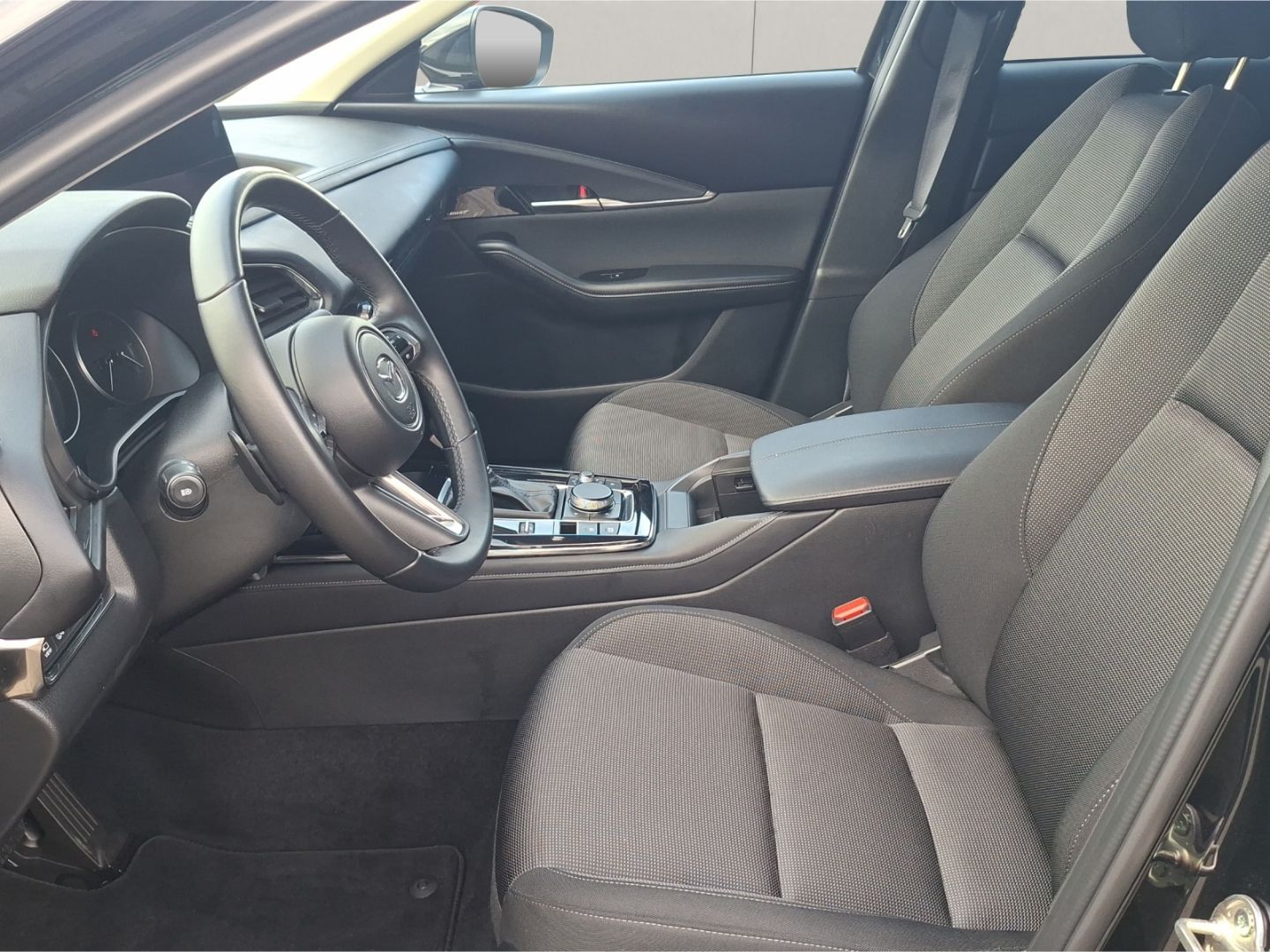 Mazda CX-30 SKY-X EXCLUSIVE-+DESIGN-P+18 Z+DRI-AS !!