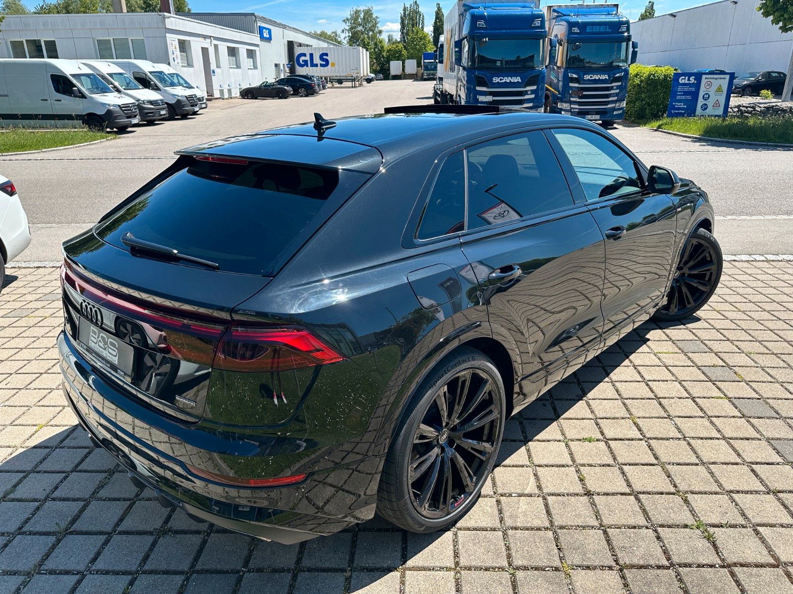 Audi Q8 50 TDI quattro - Samsaru's Car Outlet