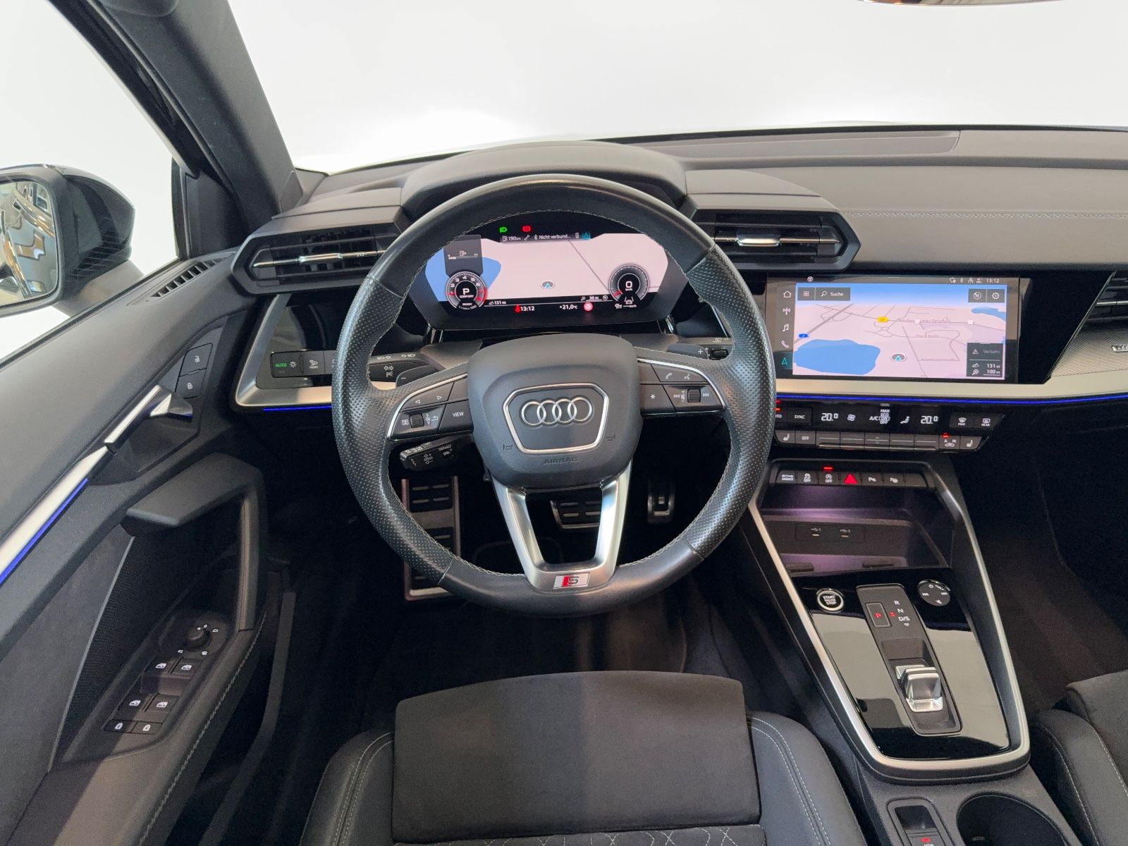 Audi A3 Limousine 35 TFSI S line Pano Kam ACC black