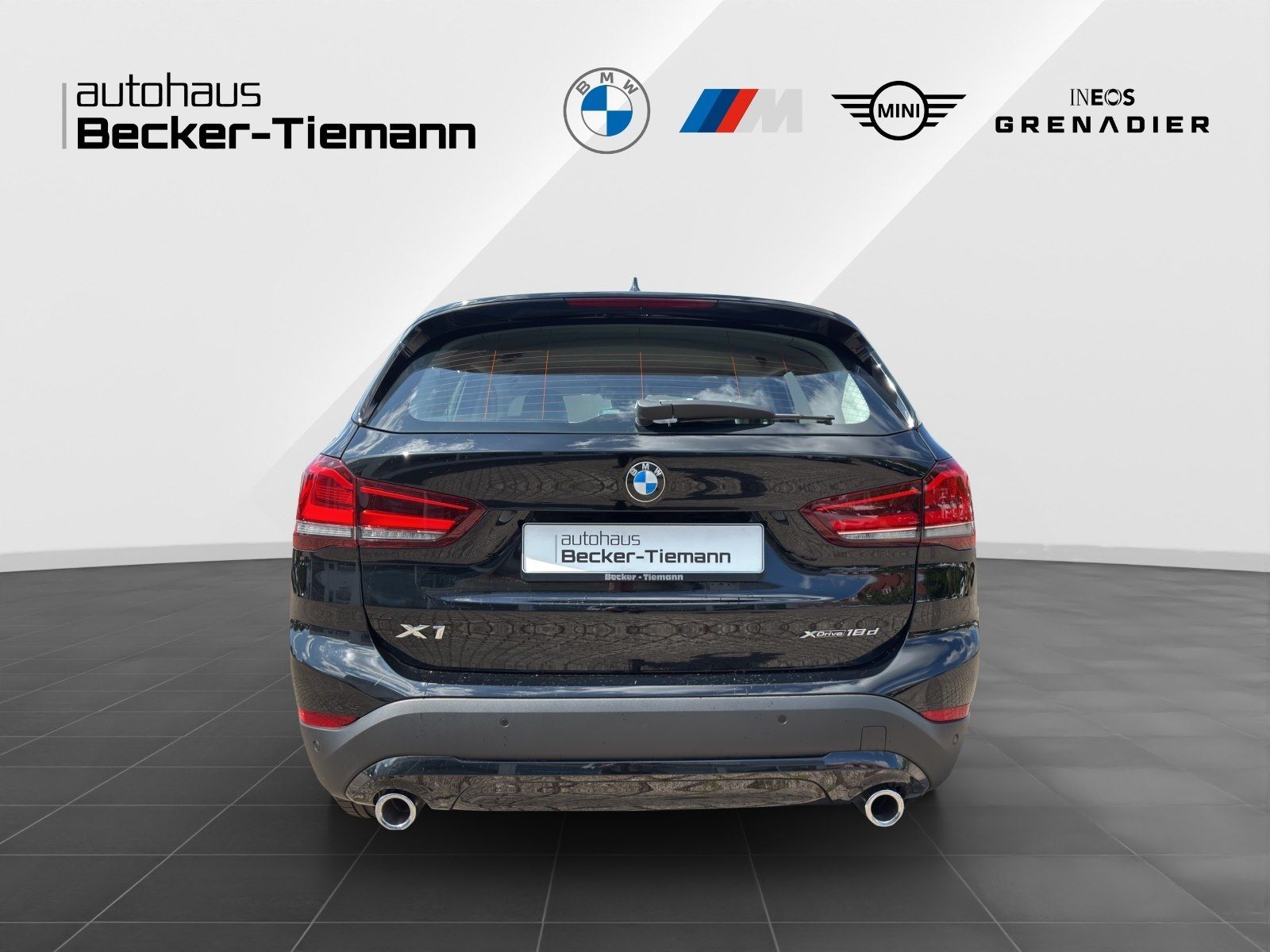 BMW X1 xDrive18d - Samsaru's Car Outlet