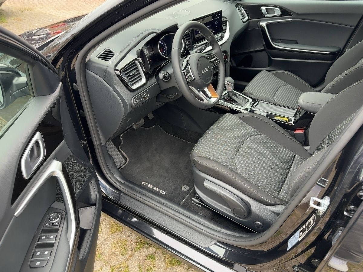 Kia cee'd Spirit 1.5T - Samsaru's Car Outlet