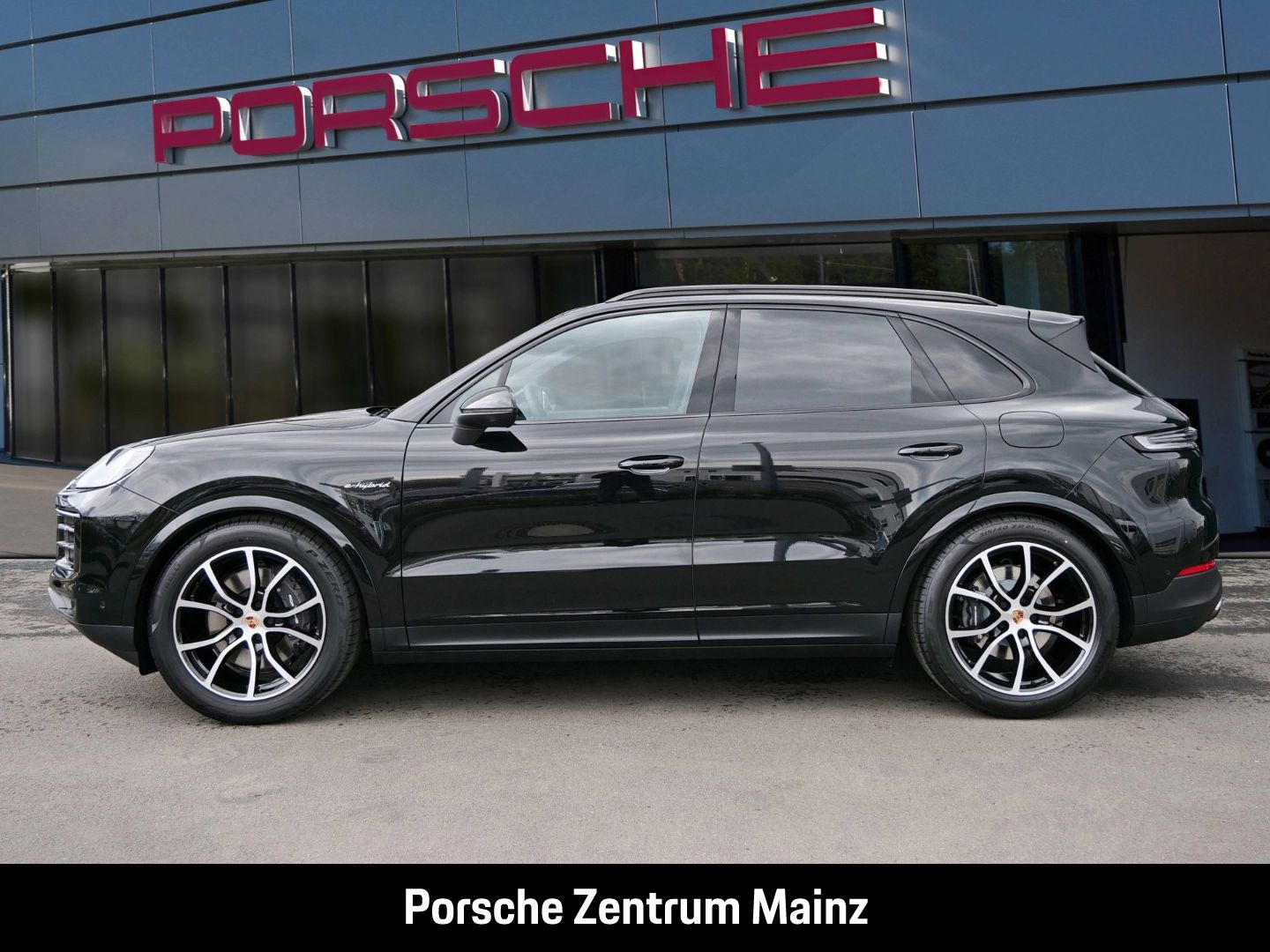 Porsche Cayenne E-Hybrid BOSE,InnoDrive,HDMatrix,Anhänge