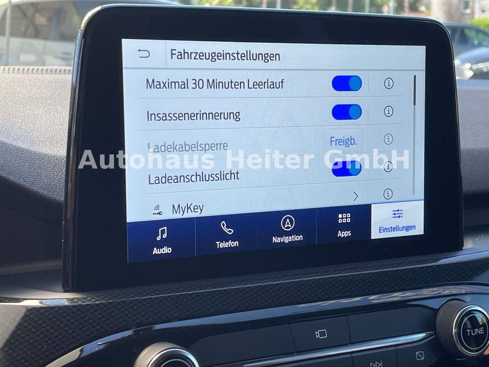 Ford Kuga PHEV ST-Line X - Samsaru's Car Outlet