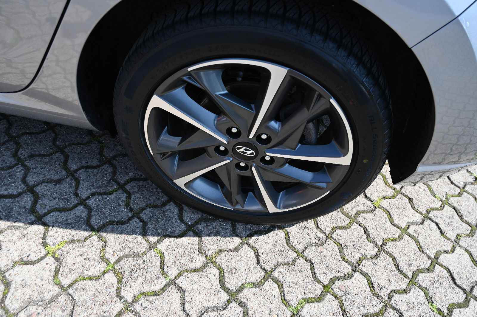 Hyundai i30 1.0 T-GDI - Samsaru's Car Outlet