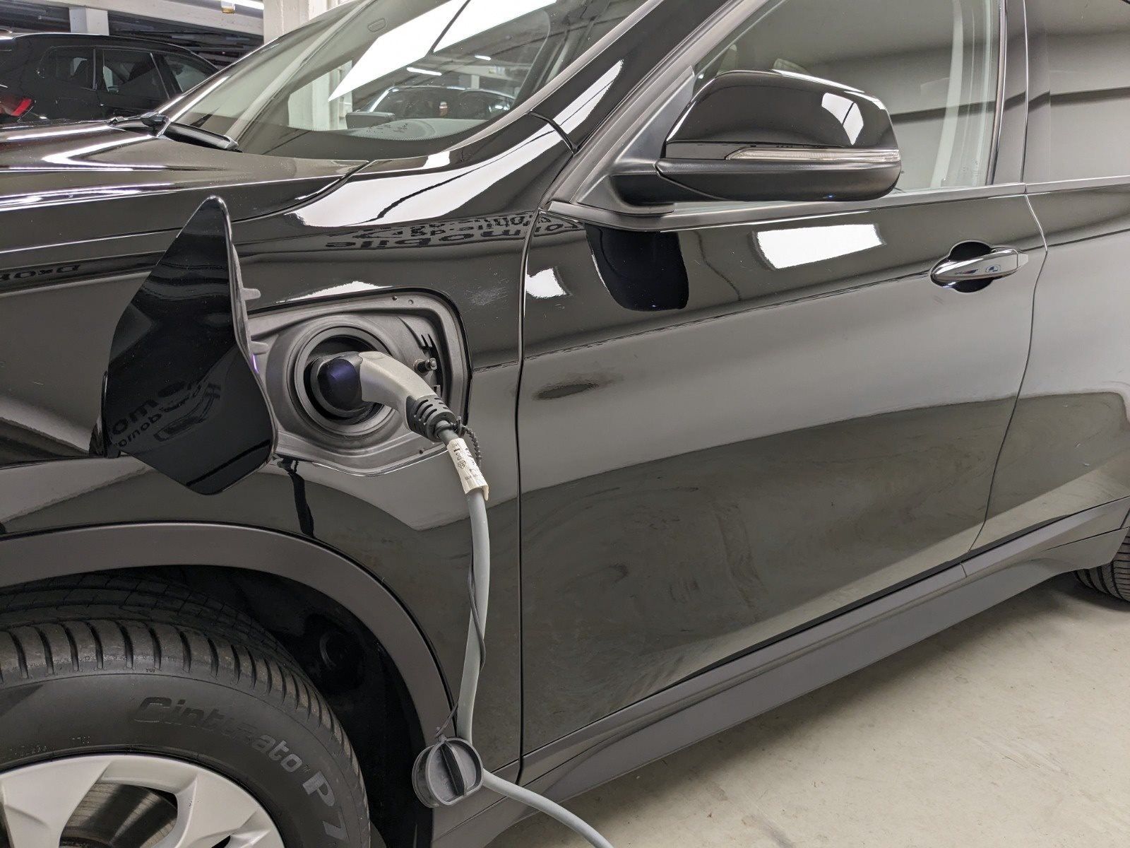 BMW X1 xDrive25e - Samsaru's Car Outlet