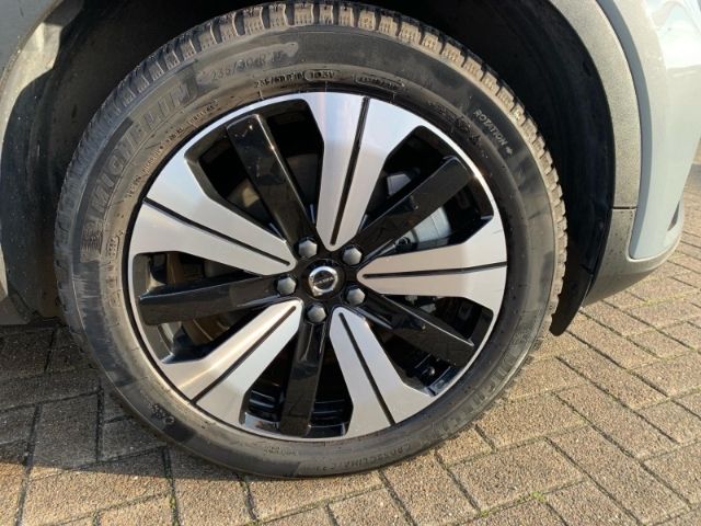 Volvo XC40 Core Recharge Pure Electric 2WD  Tempomat K