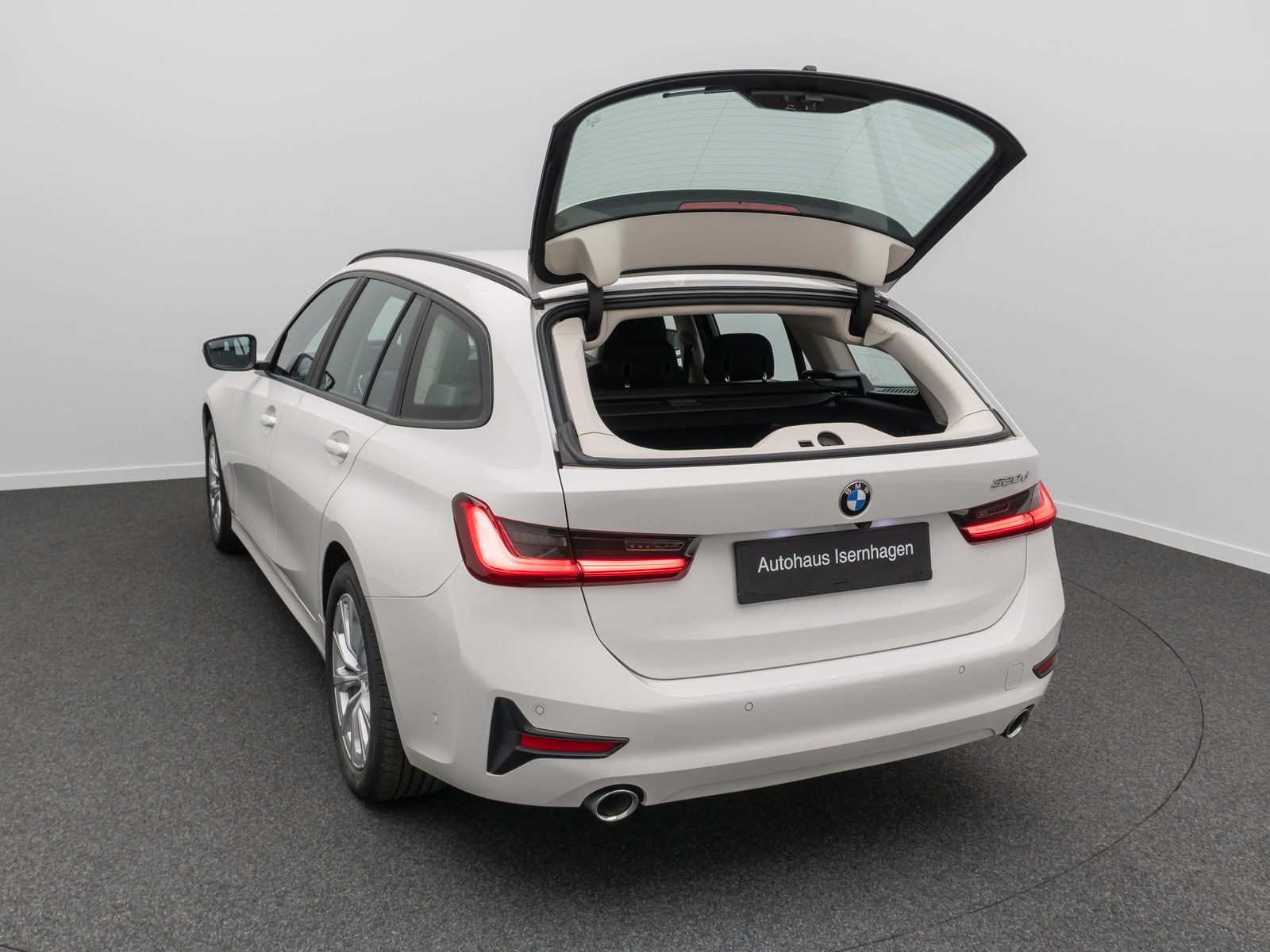BMW 320d Advantage - Samsaru's Car Outlet
