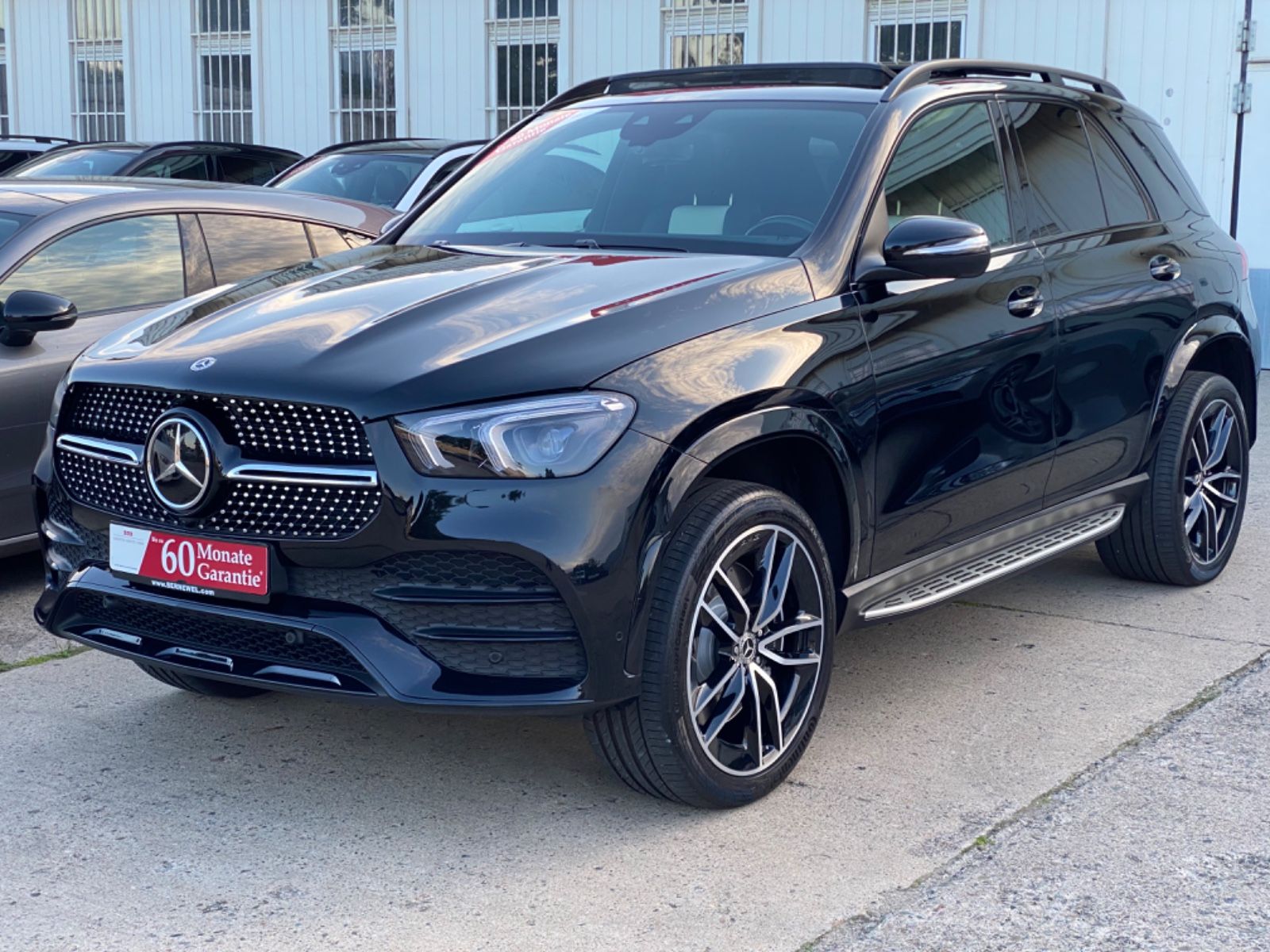 Mercedes-Benz GLE350de AMG 4M_Panorama_SoftClose_Exclusive_360