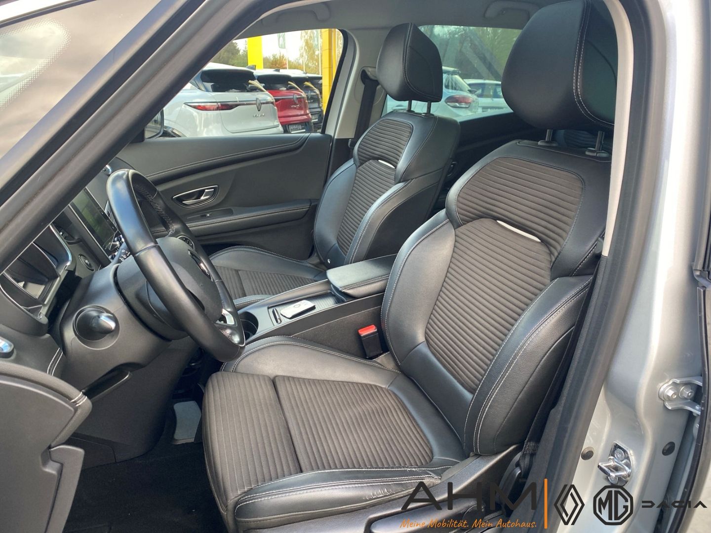 Renault Scenic IV BOSE Edition BLUE dCi - Samsaru's Car Outlet