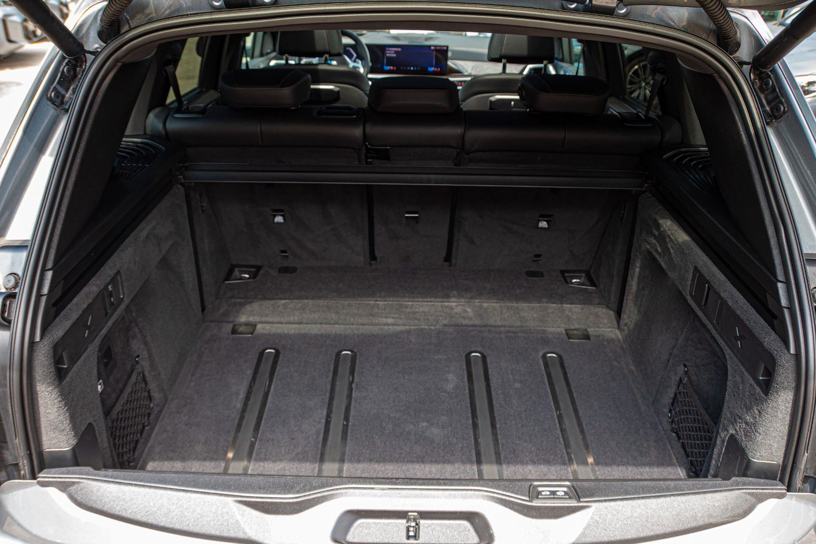 BMW X5 30d M SPORT.DR.ASS.LUFT.SOFTC.PANO.AHK.2STÜCK