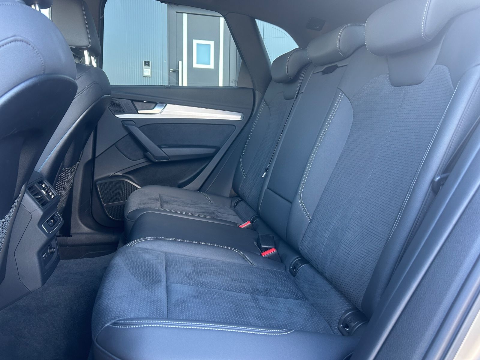 Audi Q5 40 TDI quattro S line - Samsaru's Car Outlet