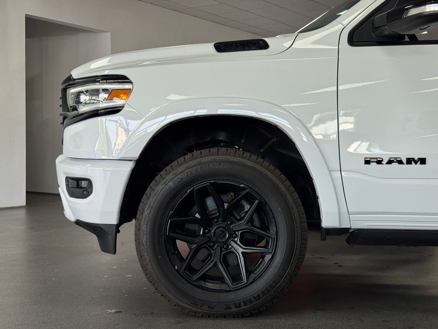 Dodge RAM 5,7l V8 *LIMITED / AHK / VOLL*