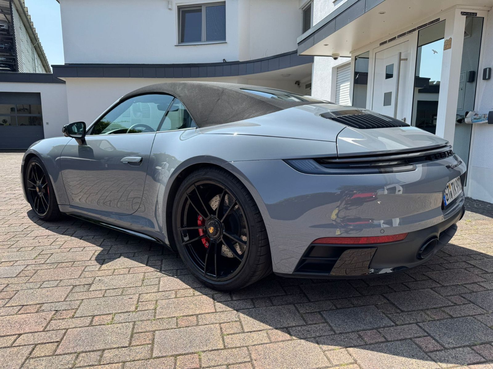 Porsche GTS; Cabrio; NP 208.000; Burmester uvm.