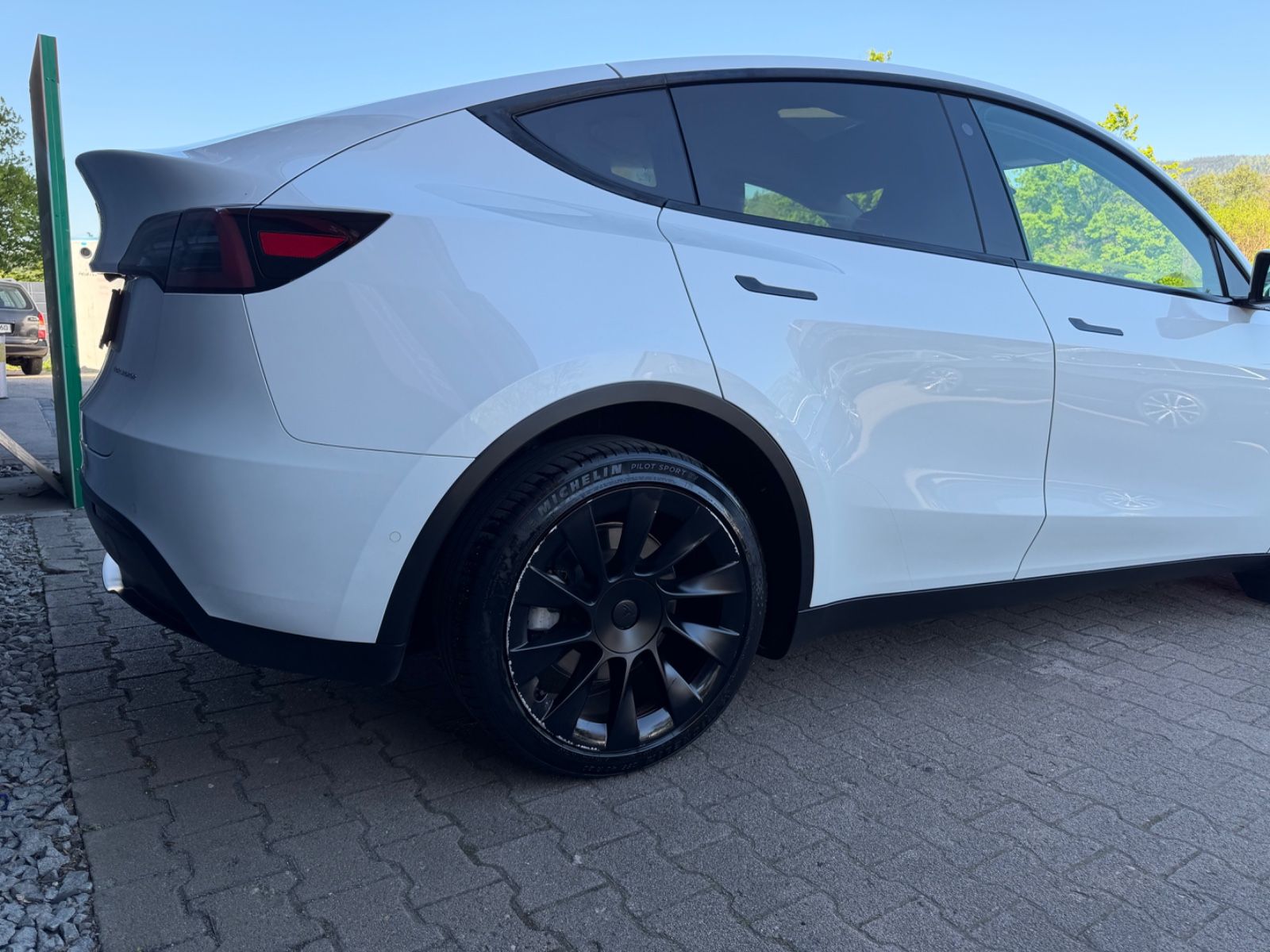 Tesla Model Y Long Range Dual AWD*360Kamera*1xHand*Übe