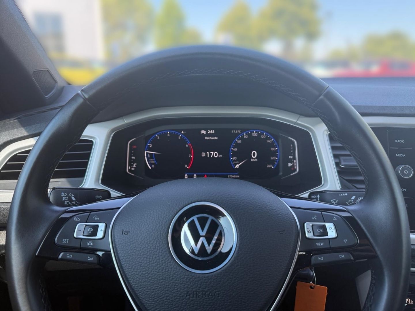 Volkswagen T-Roc Style 1.5 TSI - Samsaru's Car Outlet