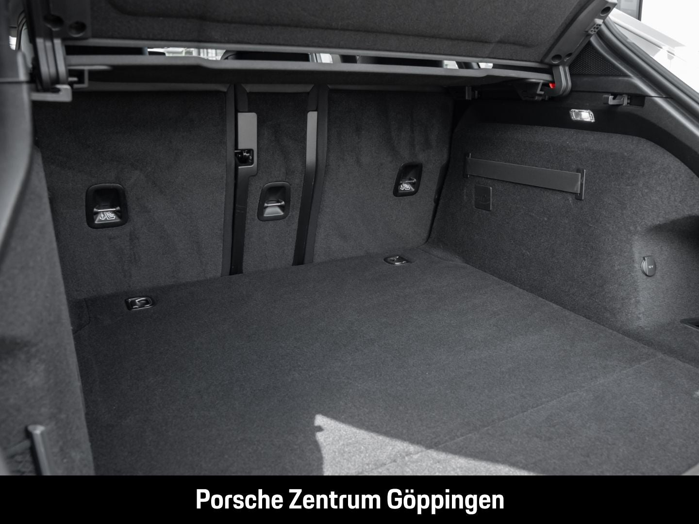 Porsche Taycan 4S Cross Turismo Sport Chrono InnoDrive