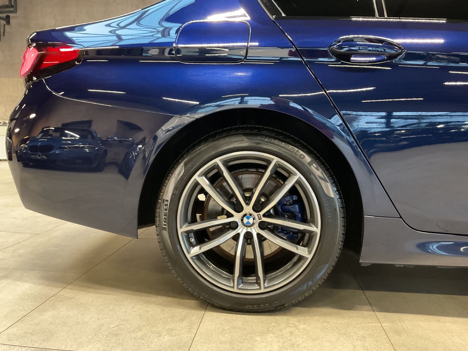 BMW 545e xDr. M Paket Exclusivleder HuD Laserl.