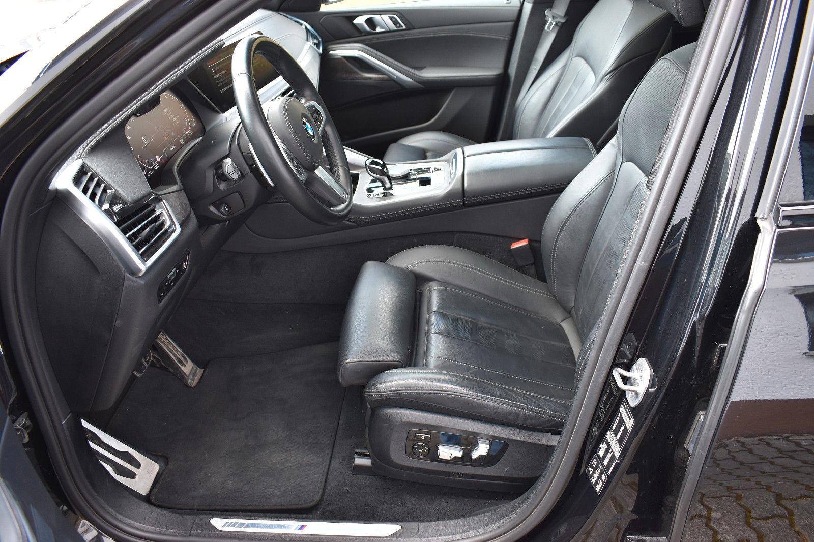 BMW X6 40d M-Sport Laser/Airmatic/ACC/Pano/Soft-C/22