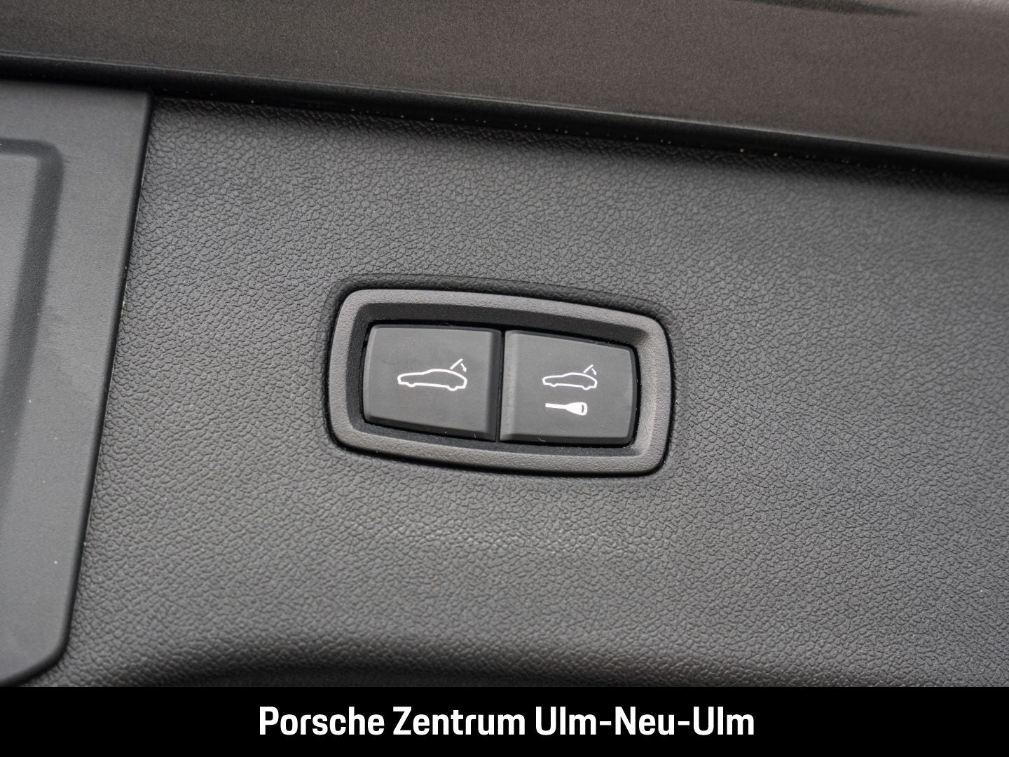 Porsche Cayenne Hinterachslenkung InnoDrive Head-Up
