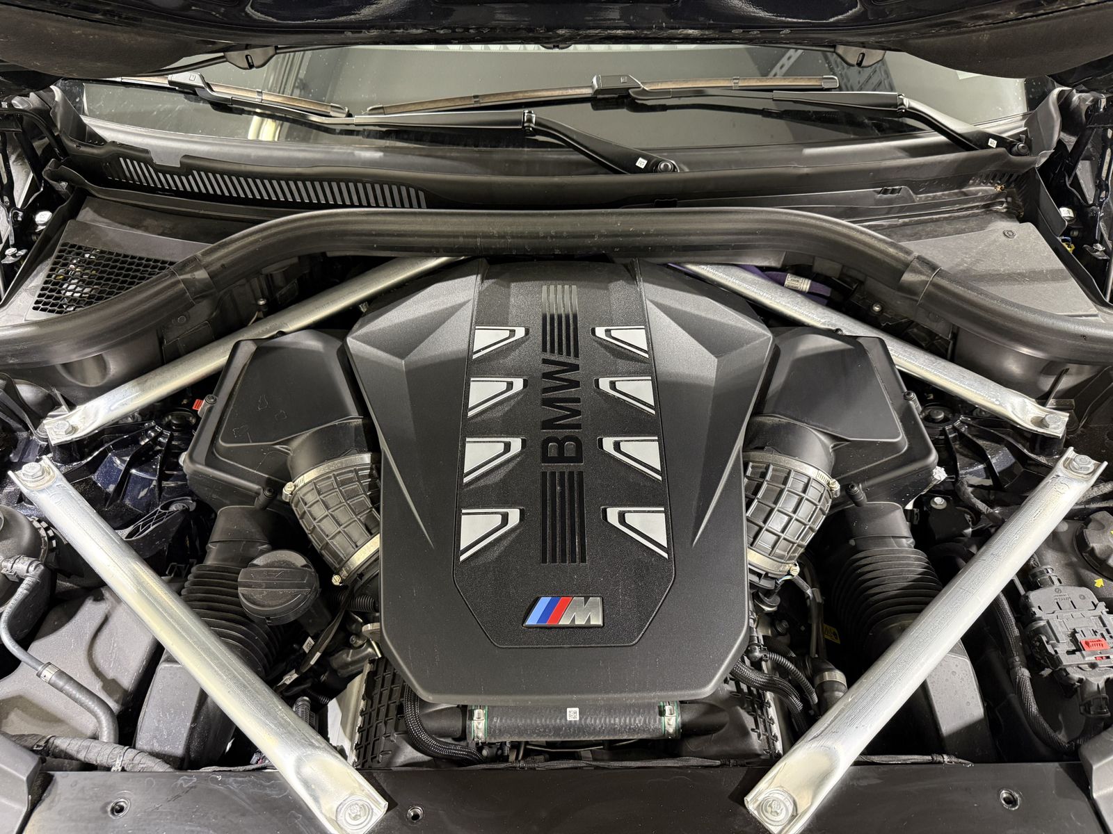 BMW X5 M60i xDrive Standhzg AHK ACC 360° HUD HK Pano