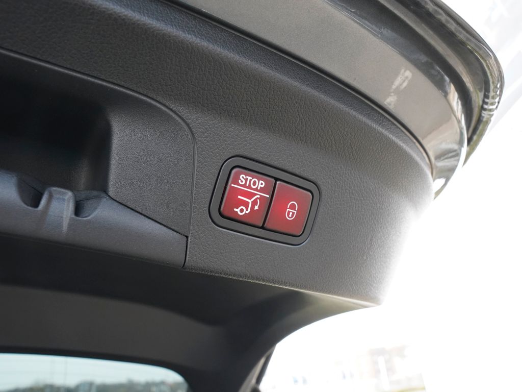 Mercedes-Benz GLE 400 4M COUPE AMG-LINE PANO HUD AHK MULTIBEAM
