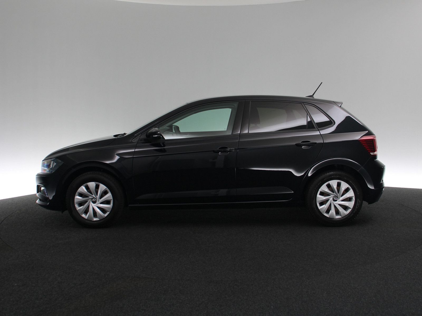 Volkswagen Polo 1.0 TSI Comfortline - Samsaru's Car Outlet