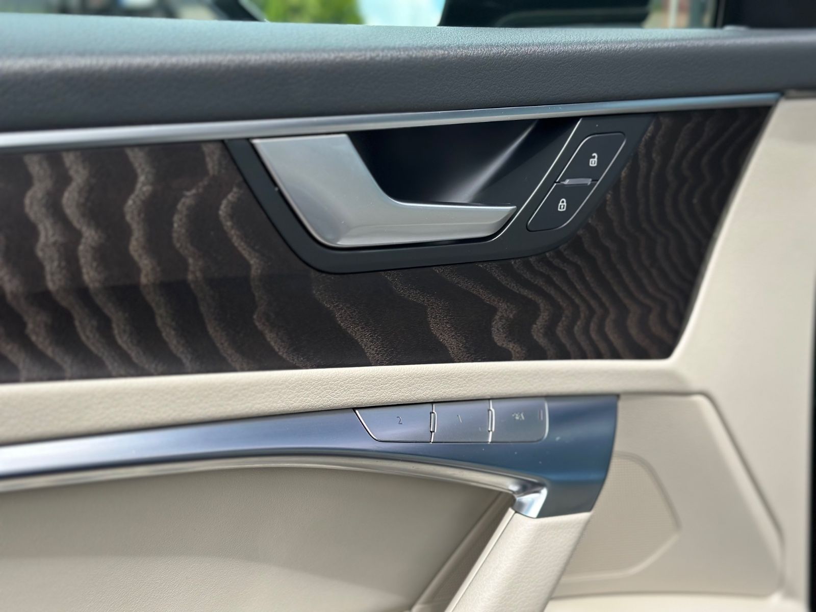 Audi A6 40 TDI S tronic advanced - Samsaru's Car Outlet