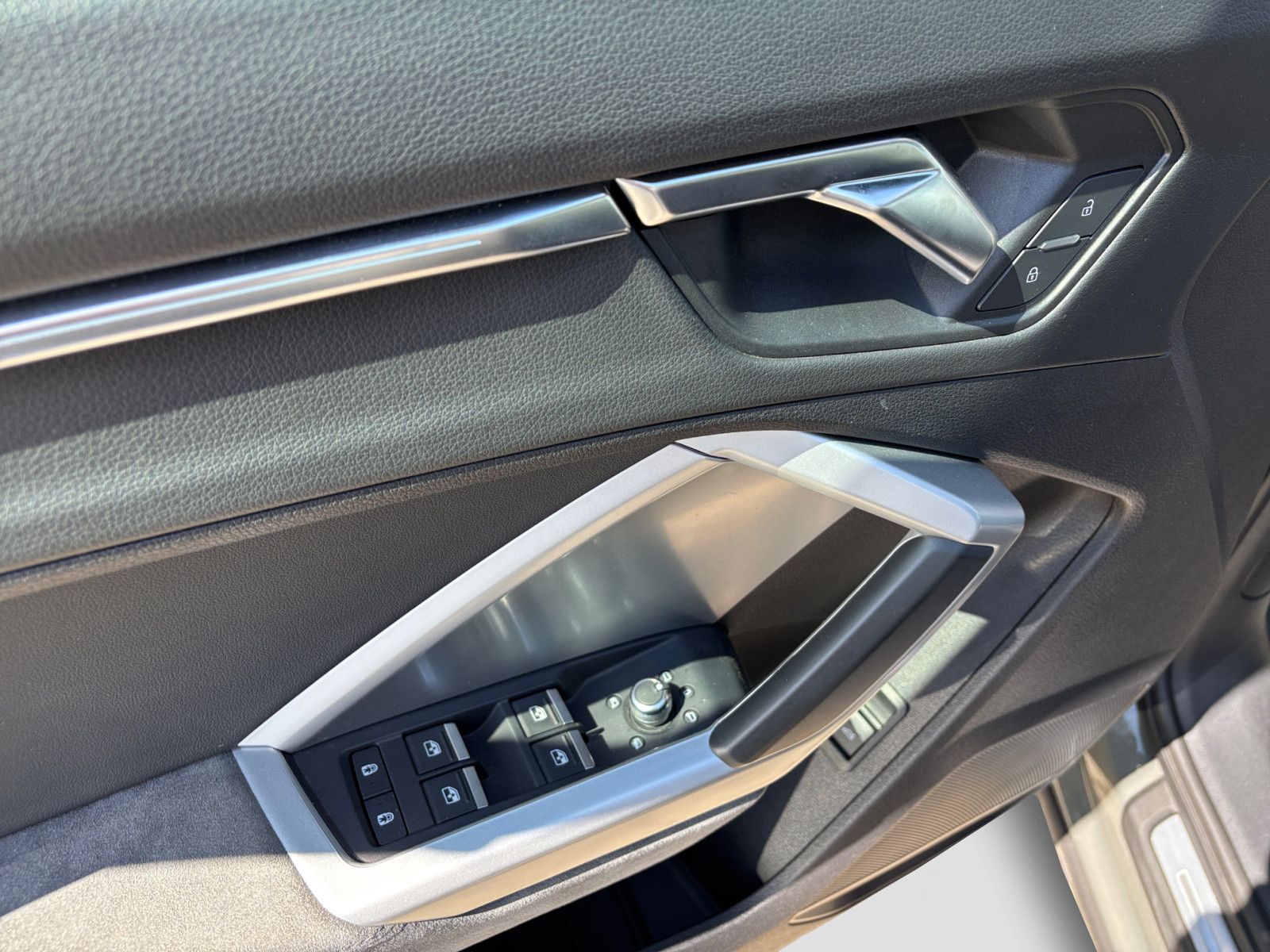 Audi Q3 Sportback 45TFSI qu S-line - Samsaru's Car Outlet