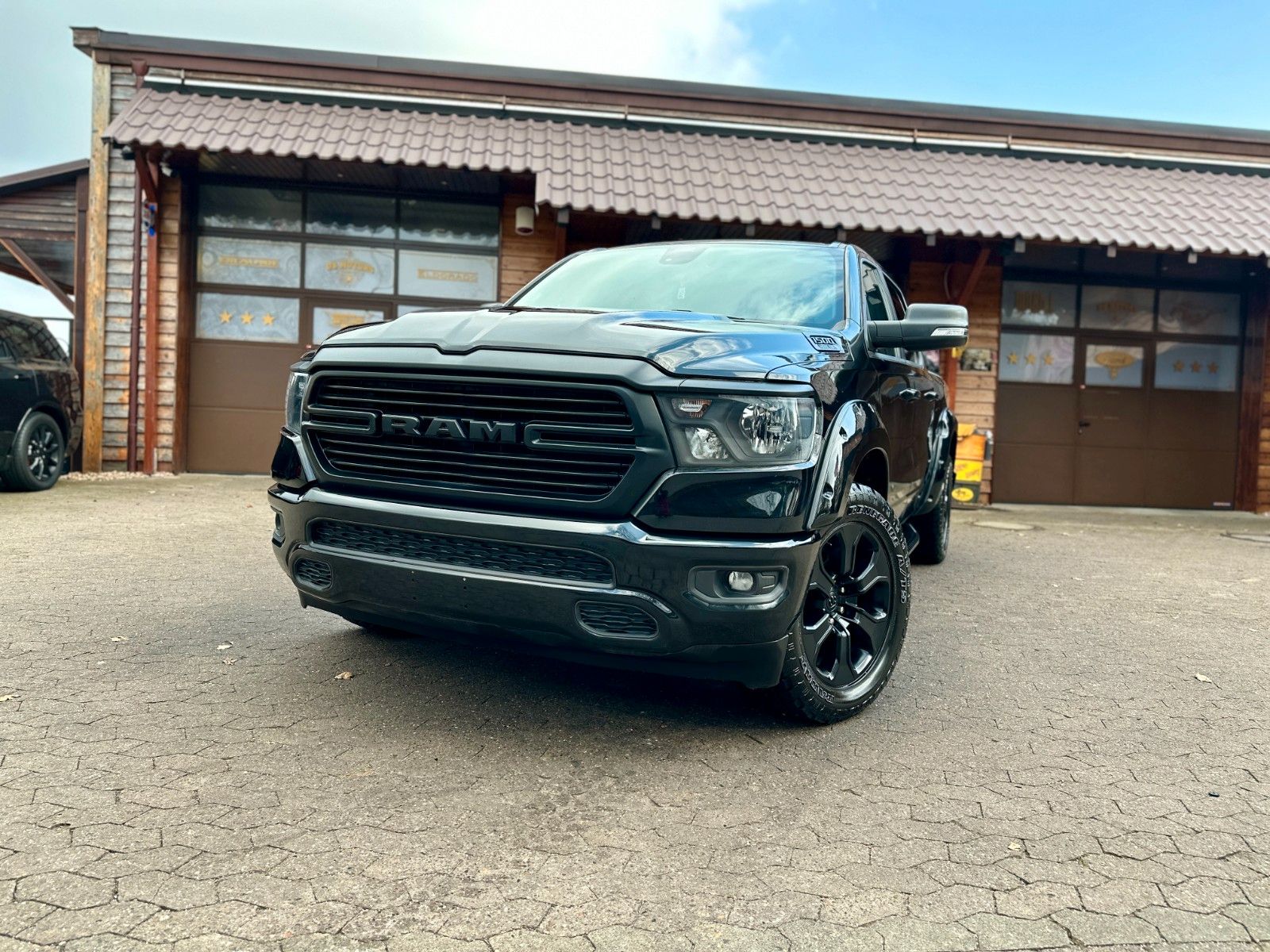 Dodge 1500 V8 5,7L*LPG*4X4*OFF-ROAD*AHK*BÜGEL*GARANTIE
