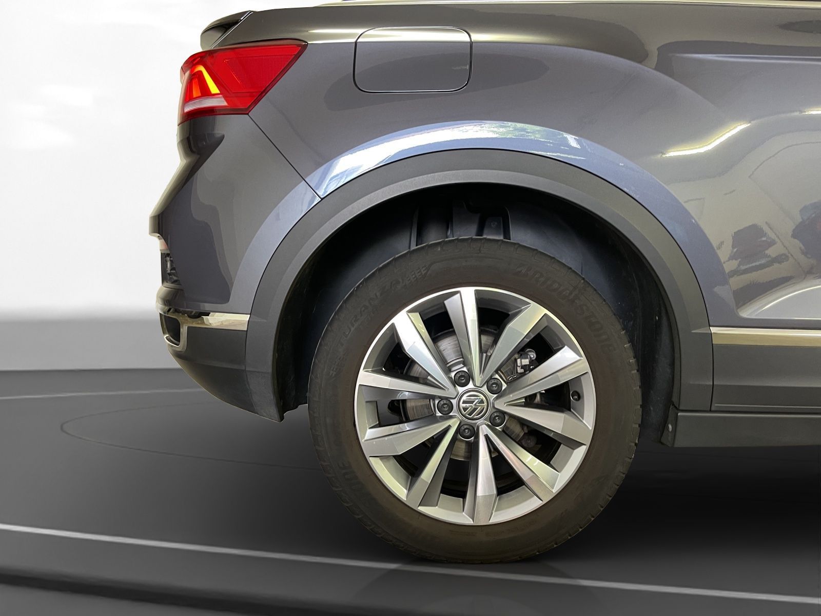 Volkswagen T-Roc Style - Samsaru's Car Outlet