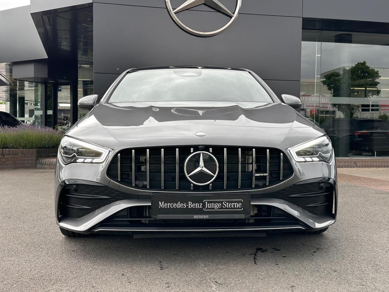 Mercedes-Benz CLA 35 AMG 4M - Samsaru's Car Outlet