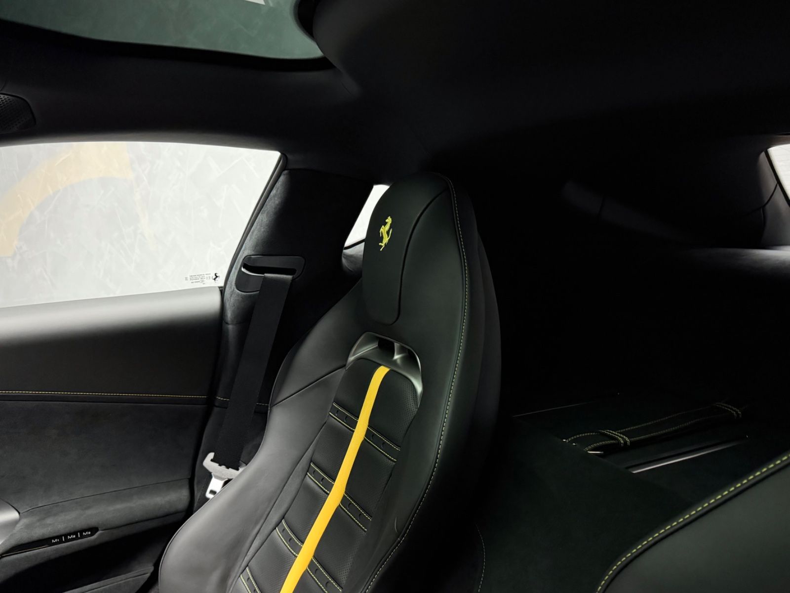 Ferrari 12Cilindri FULLCARBON VIOLA HONGKONG LIFT 360