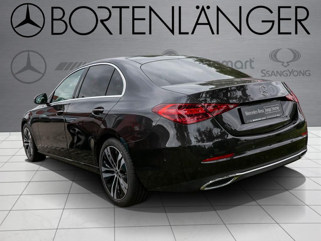 Mercedes-Benz C 180 Avantgarde - Samsaru's Car Outlet