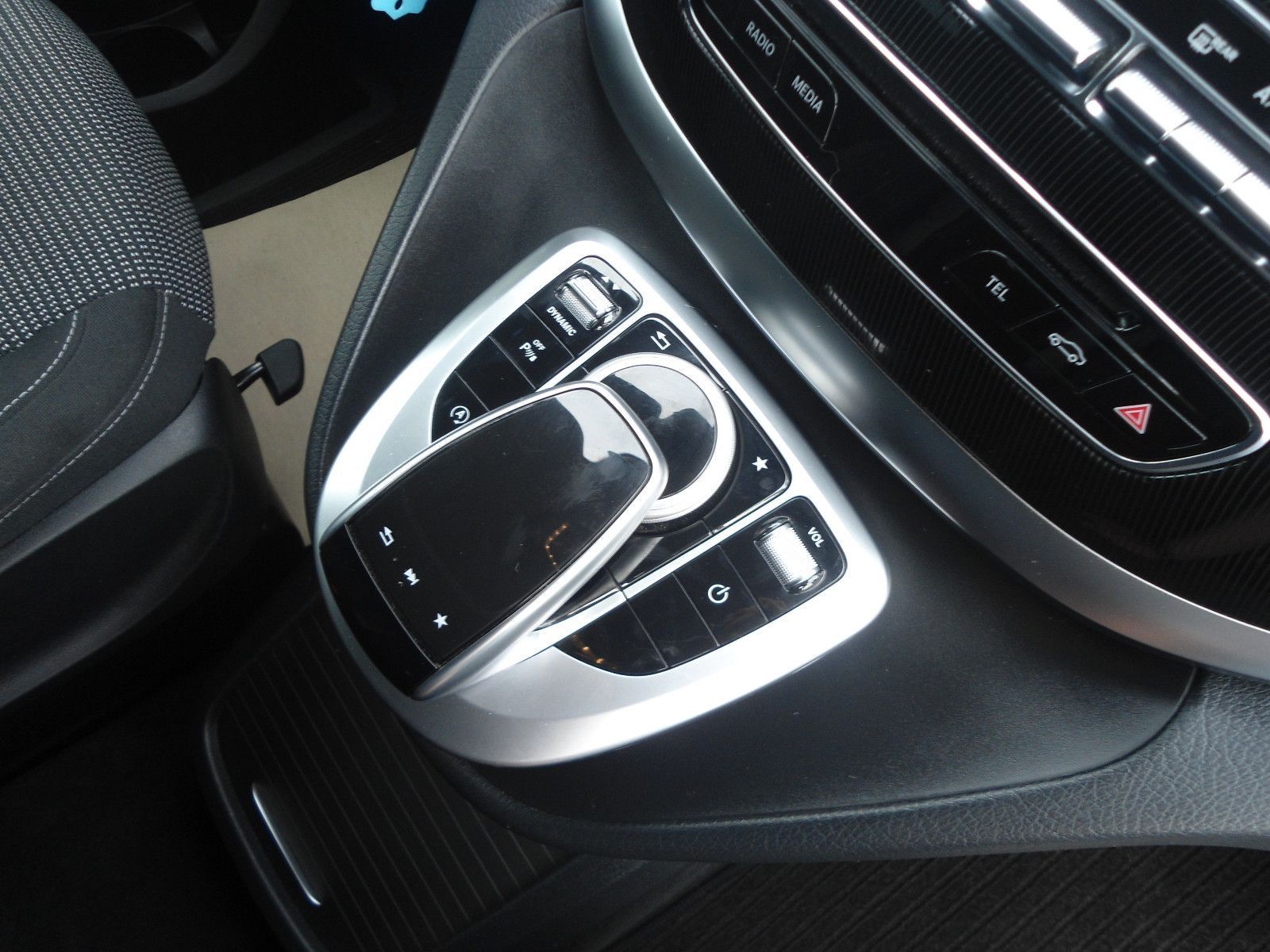 Mercedes-Benz V 300 d LANG Edition AMG - Samsaru's Car Outlet