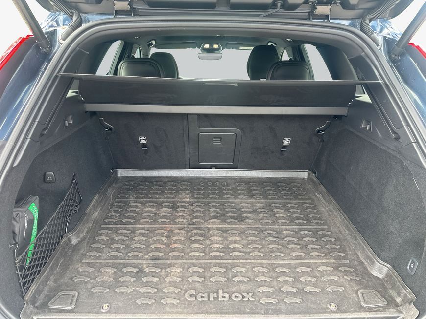 Volvo XC60 B4 D AWD Plus Dark